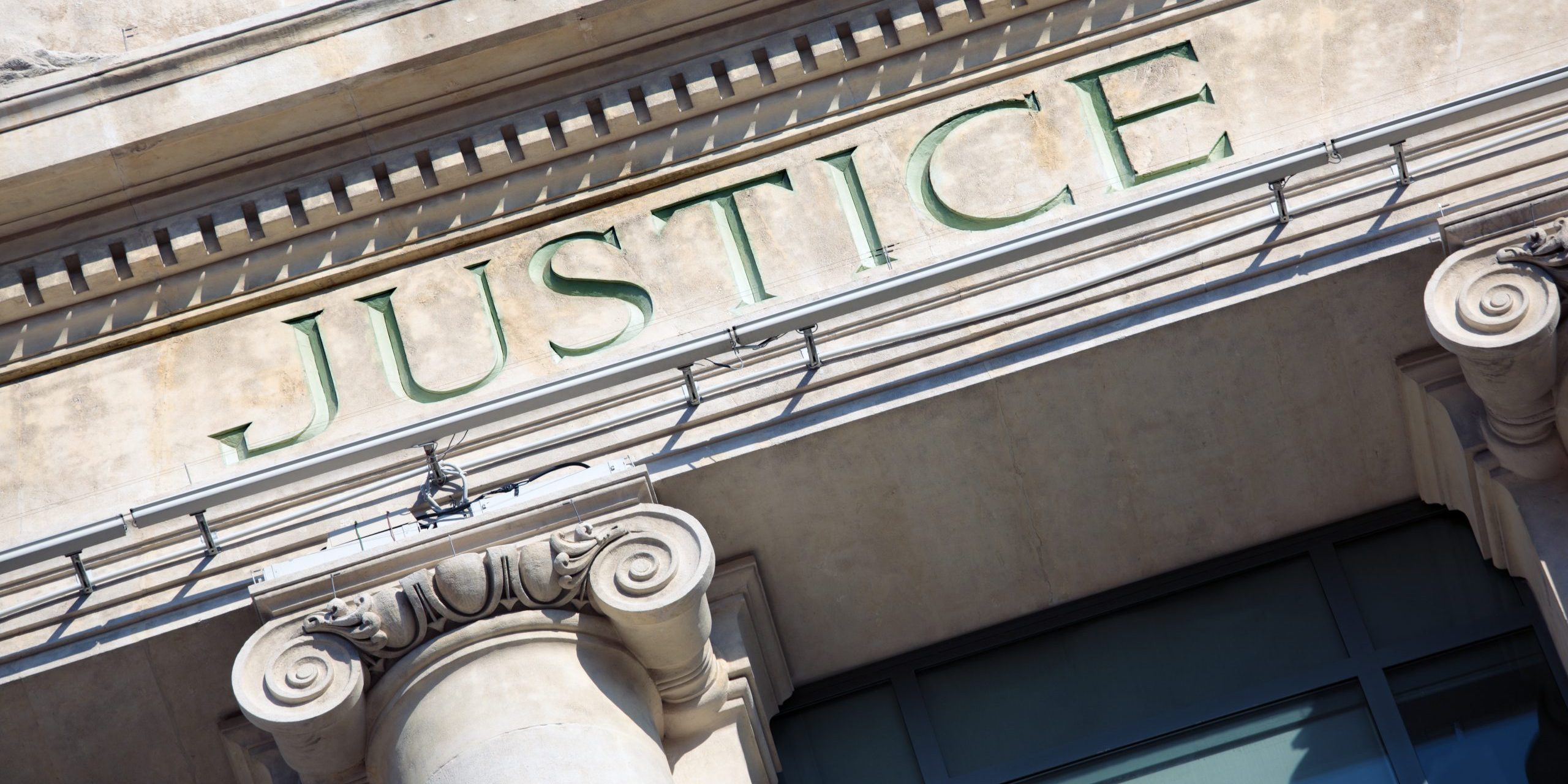 Courtroom Justice identity theft