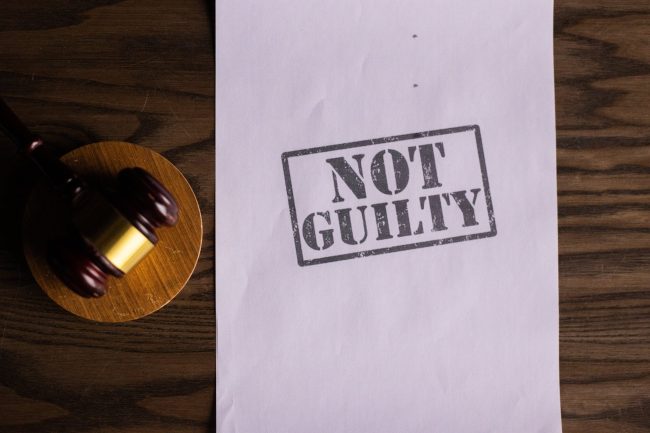 pexels-ekaterina-bolovtsova-6077325 insurance fraud punishment Canada